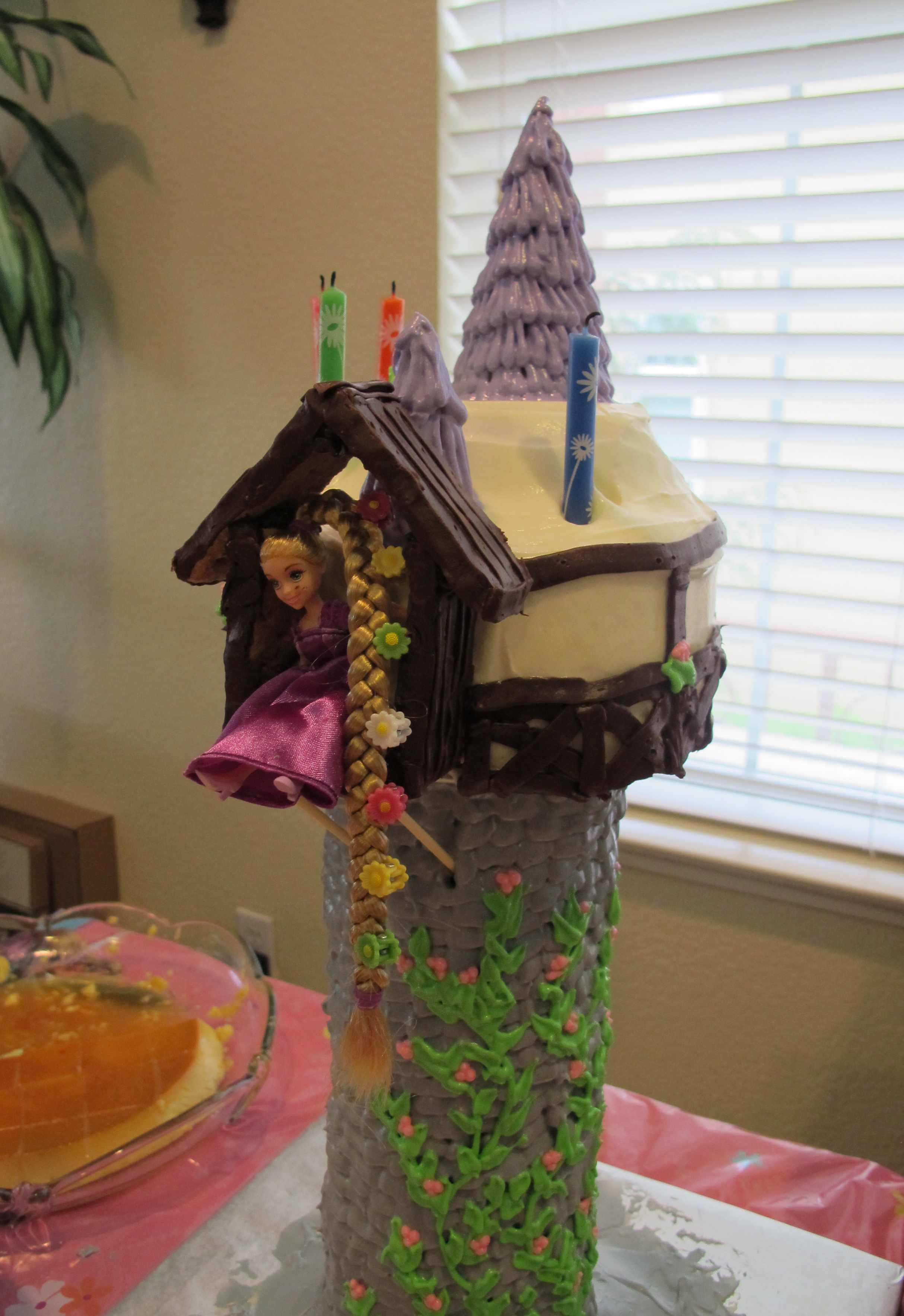 Tangled tower birthday cake  Frazi\'s cakes
